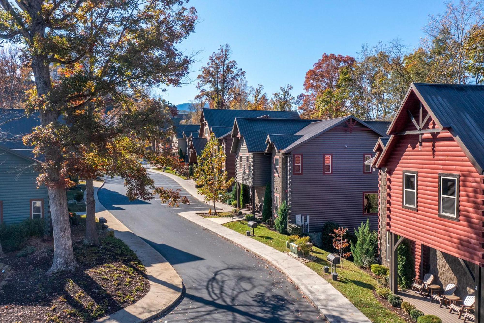 The Mighty Crabapple Manor By Stony Brook Cabins جاتلينبرج المظهر الخارجي الصورة