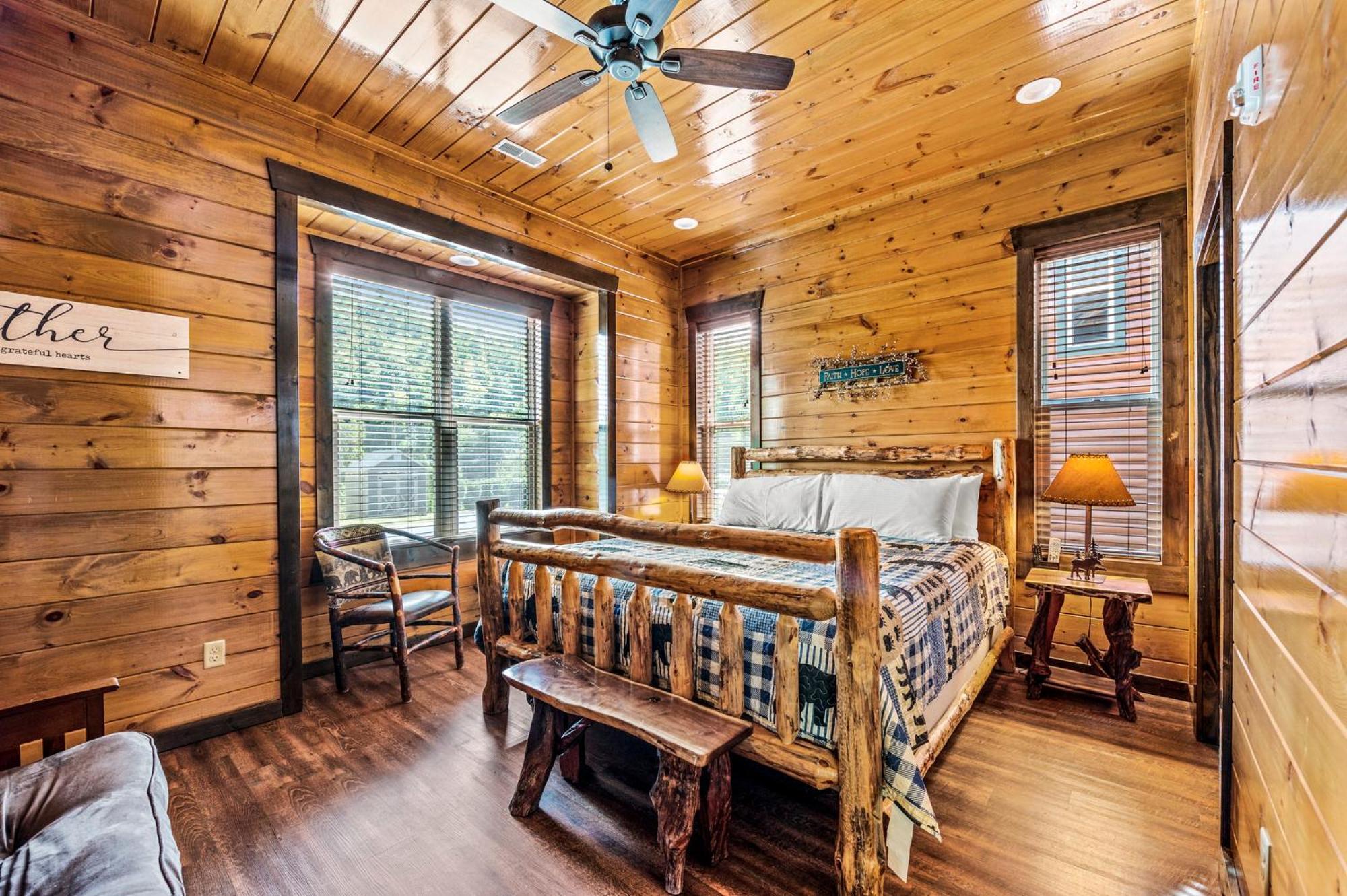 The Mighty Crabapple Manor By Stony Brook Cabins جاتلينبرج المظهر الخارجي الصورة