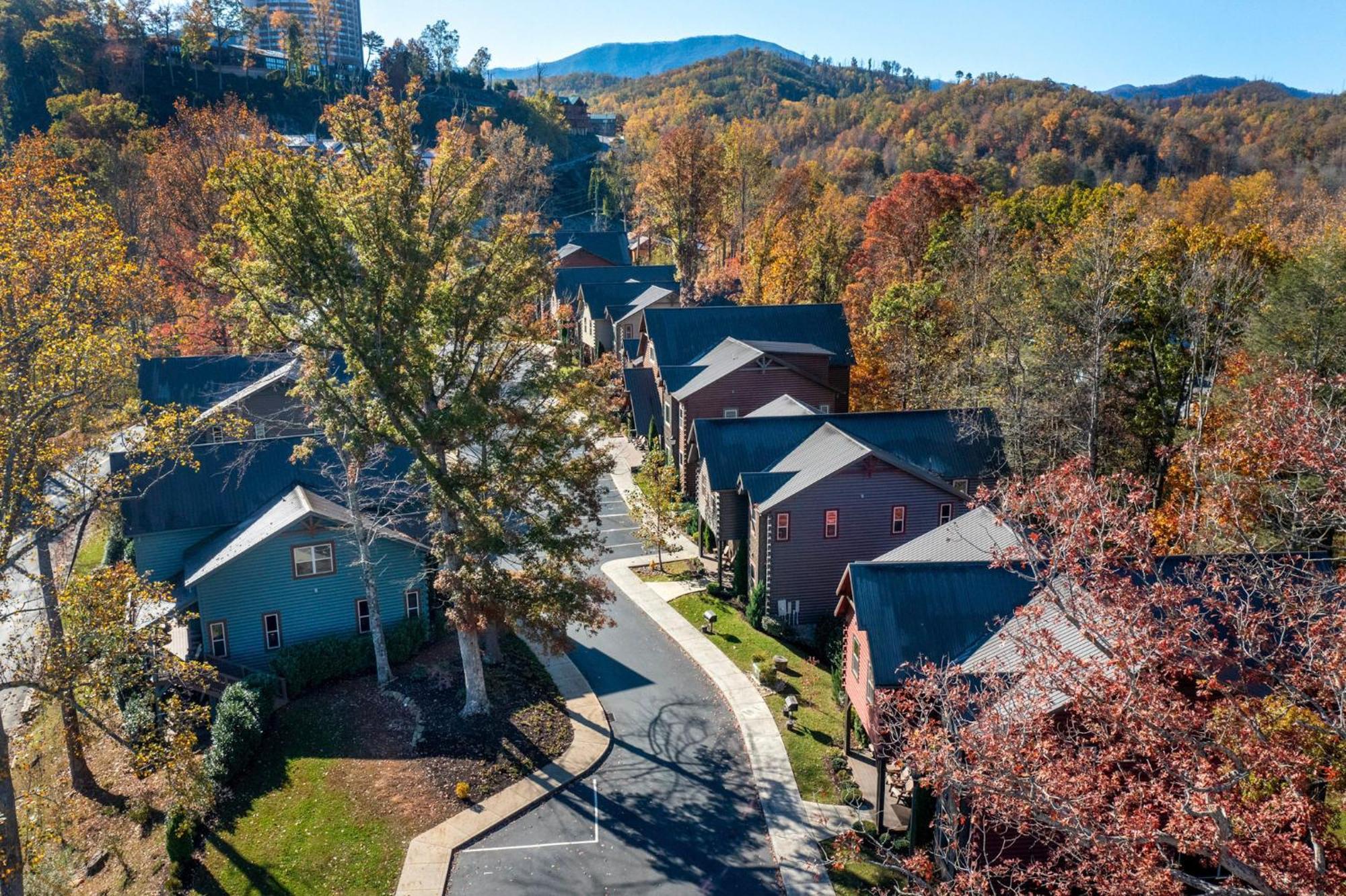 The Mighty Crabapple Manor By Stony Brook Cabins جاتلينبرج المظهر الخارجي الصورة