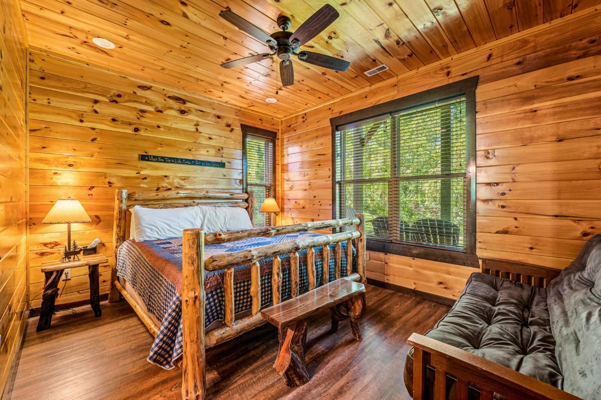 The Mighty Crabapple Manor By Stony Brook Cabins جاتلينبرج المظهر الخارجي الصورة